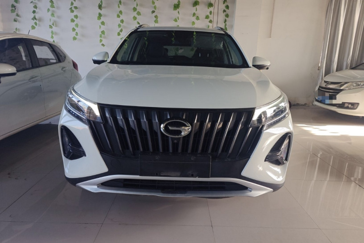 广汽传祺 传祺GS4 2020款 270T 自动智联科技版车身外观2