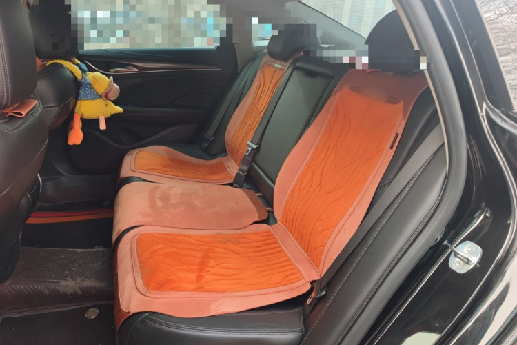 别克 君越 2021款 652T 豪华型中控内饰21