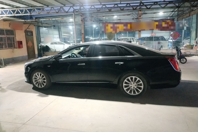 凯迪拉克XTS 2018款 28T 精英型车身外观4