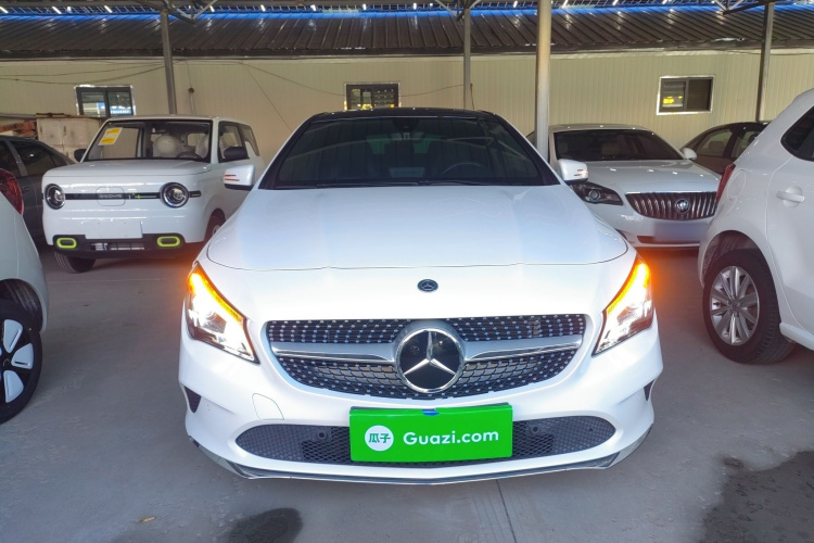 奔驰CLA 2019款 CLA 200 动感型车身外观2