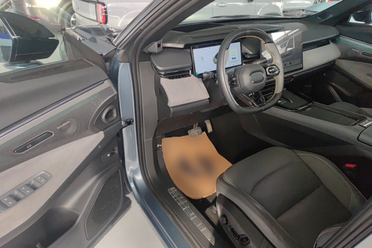 领克08 EM-P 2025款 245km 超长续航Halo中控内饰7003