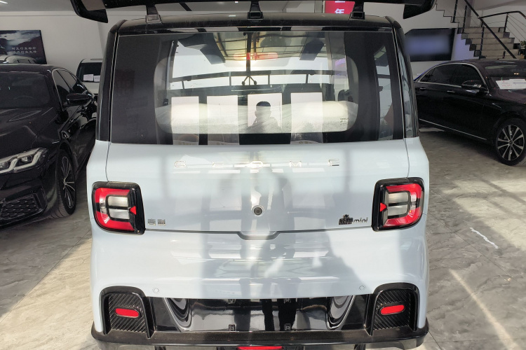 吉利银河 2025款 210km 熊猫卡丁车身外观6004