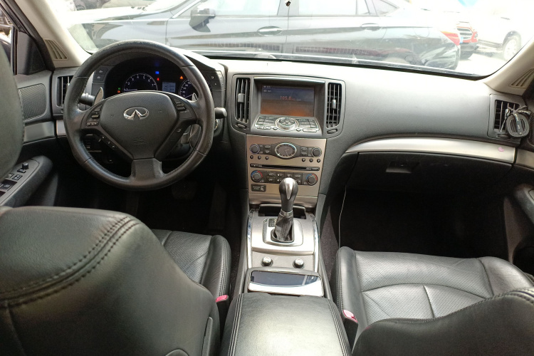 英菲尼迪G系 2013款 G25 Sedan 豪华运动版中控内饰12