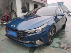 现代 伊兰特 2022款 1.5L CVT LUX尊贵版