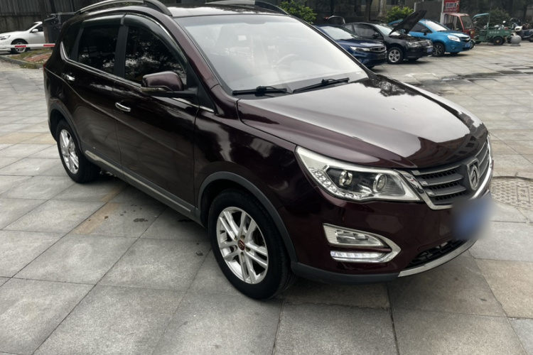 宝骏560 2016款 1.8L iAMT精英型车身外观6002