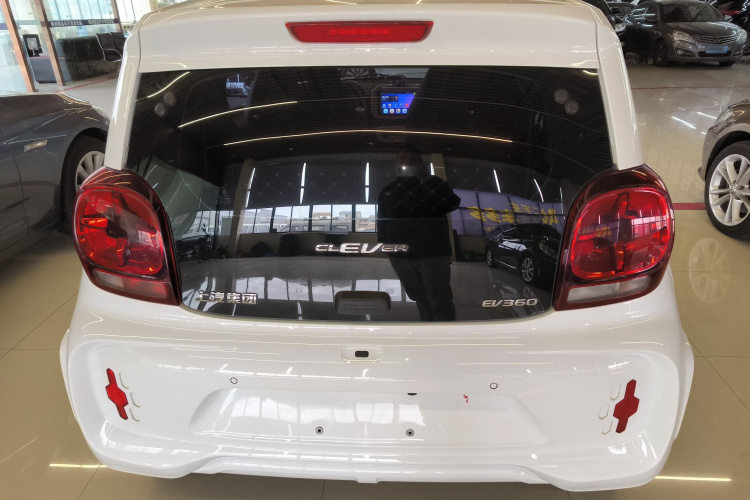 荣威 科莱威CLEVER 2022款 311km元气啵啵版车身外观6