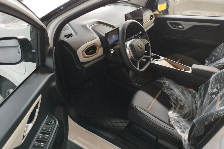 江淮钇为 钇为花仙子 2024款 挚爱版 301km Air中控内饰20