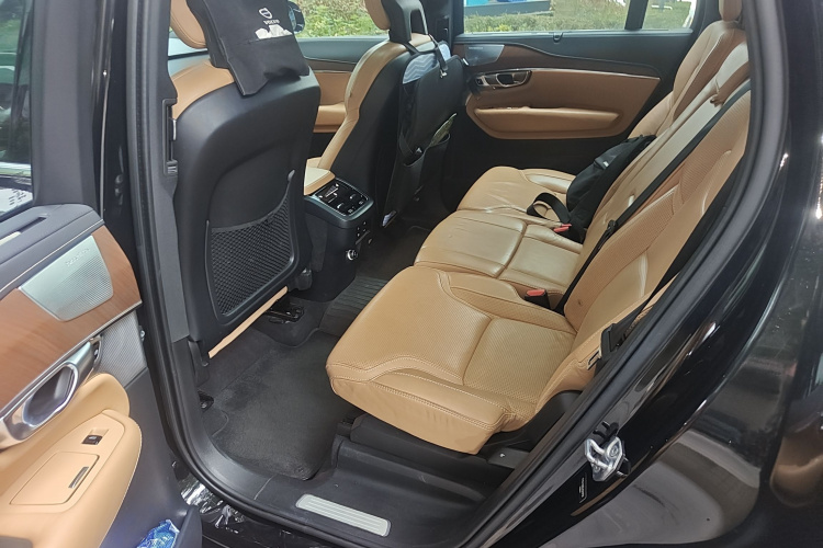 沃尔沃XC90 2018款 T6 智尊版 7座中控内饰21