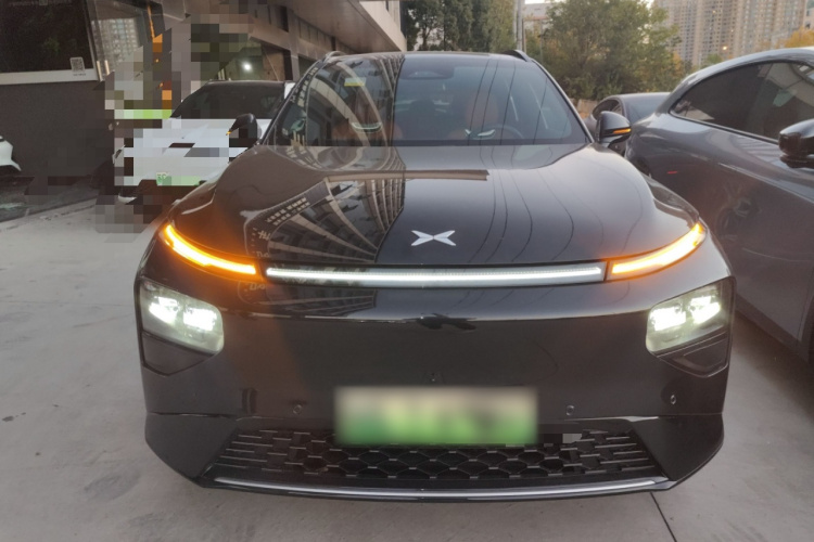 小鹏G9 2024款 702 Pro车身外观2