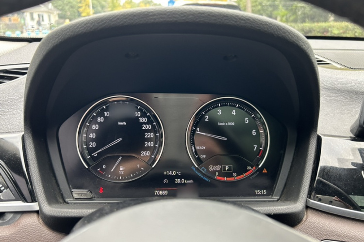 宝马X1 2021款 sDrive20Li 时尚型局部细节14