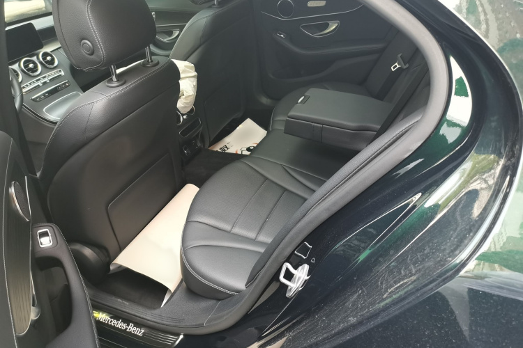 奔驰C级 2021款 C 260 L 运动版中控内饰7004