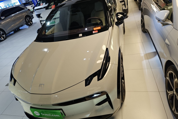 极氪X 2025款 四座后驱魔方版车身外观6001