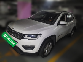 Jeep 指南者 2017款 200T 自动家享版