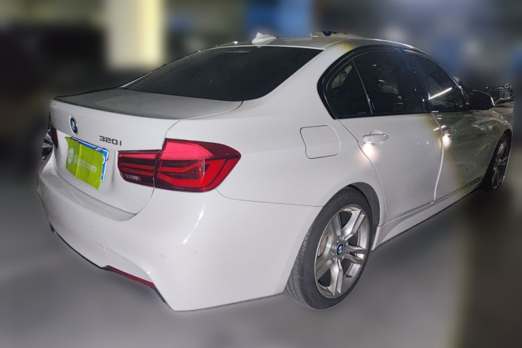 宝马3系 2017款 320i M运动型车身外观7