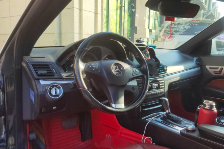 奔驰E级(进口) 2010款 E 260 CGI 敞篷版中控内饰12