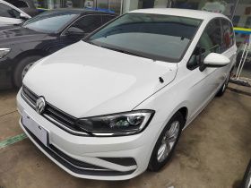 大众 高尔夫·嘉旅 2019款 200TSI 自动好奇型纯真版 国VI