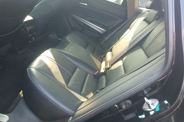 本田 歌诗图 2016款 2.4L 豪华版中控内饰21