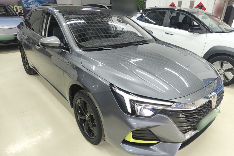 荣威i6 MAX新能源 2022款 EV 500天幕旗舰版车身外观3