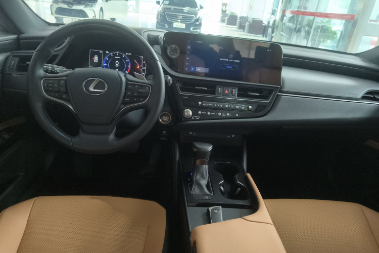 雷克萨斯ES 2023款 200 卓越版中控内饰7002