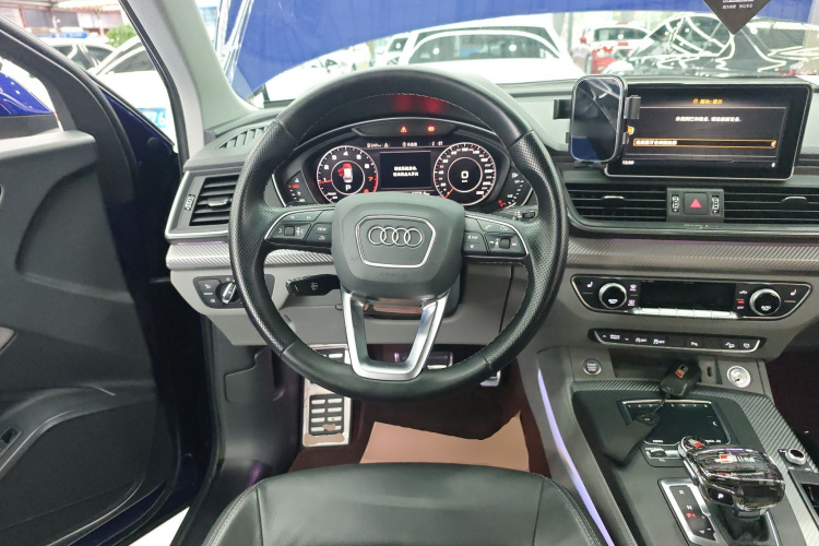 奥迪Q5L 2018款 45 TFSI 尊享时尚型 国VI中控内饰13