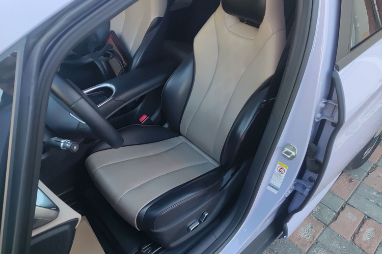 比亚迪 海豚 2023款 420km 时尚版中控内饰19