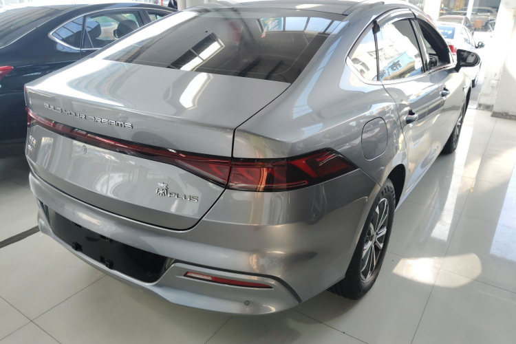 比亚迪 秦PLUS 2024款 荣耀版 DM-i 55KM领先型车身外观7