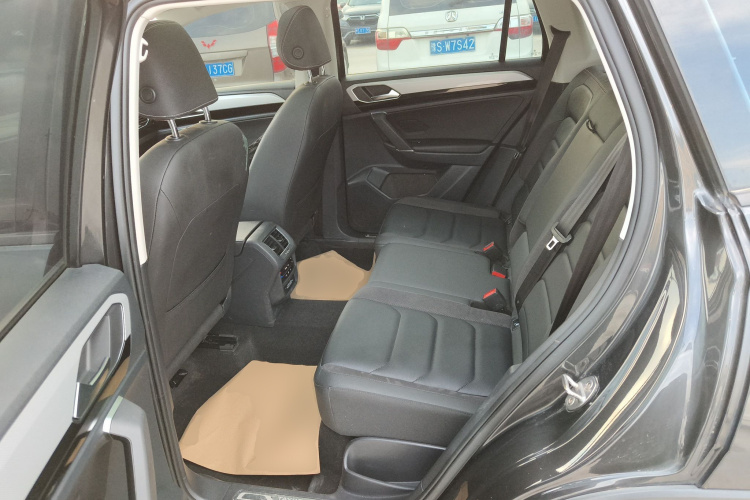 大众 探岳 2021款 330TSI 两驱豪华智联版中控内饰21