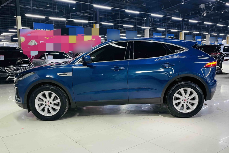 捷豹E-PACE 2024款 青春运动版 R-DYNAMIC车身外观6002