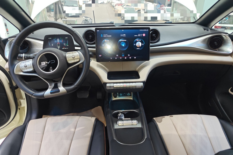 比亚迪 海豚 2024款 荣耀版 420km 自由版中控内饰7002