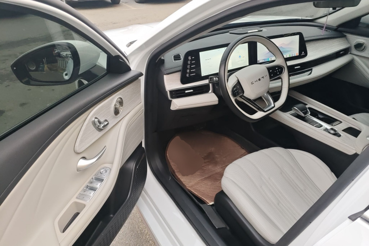 奇瑞 风云A8 2024款 127 驭风版中控内饰20