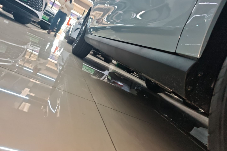 比亚迪 秦PLUS 2025款 DM-i 智驾版 128KM进取型局部细节9001