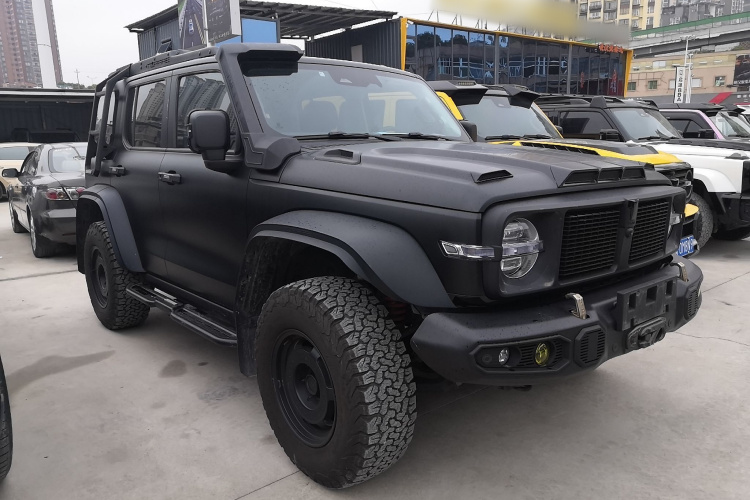 坦克300 2023款 2.0T 铁骑02车身外观3