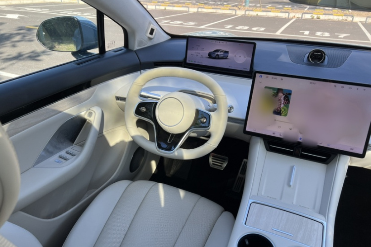 鸿蒙智行 智界R7 2024款 纯电 736km UItra中控内饰7007