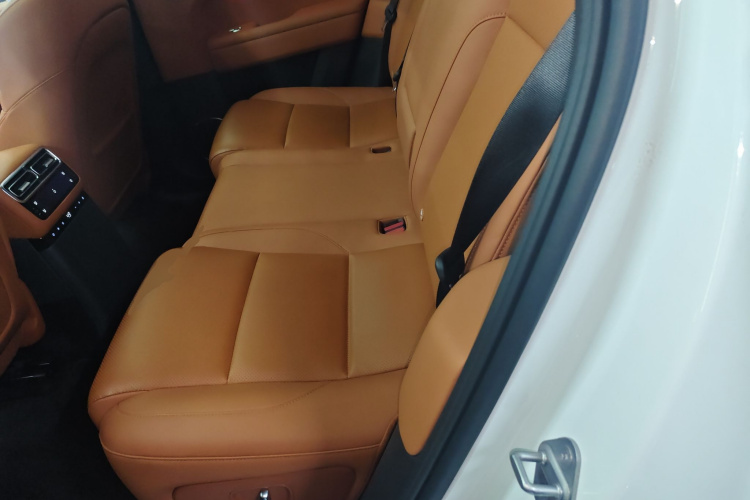 理想汽车 理想L6 2024款 Max中控内饰21