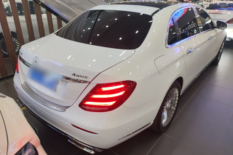 奔驰E级 2020款 改款 E 260 L车身外观6005