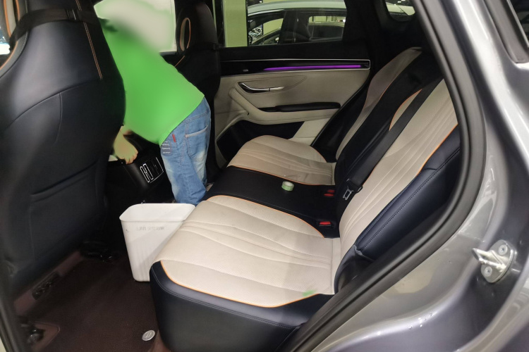 比亚迪 宋PLUS新能源 2021款 DM-i 110KM 旗舰PLUS中控内饰7001