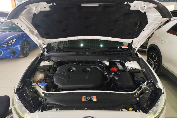 福特 蒙迪欧 2018款 EcoBoost 200 时尚型机舱底盘24