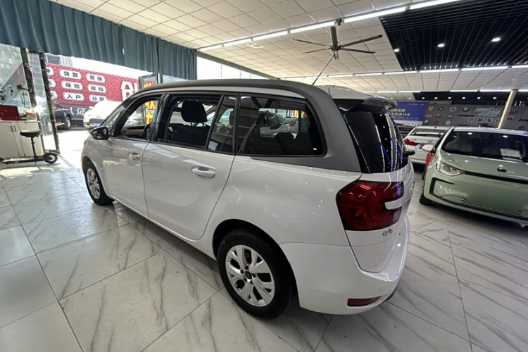 雪铁龙 C4 PICASSO 2015款 Grand 1.6T 时尚型 7座车身外观6002