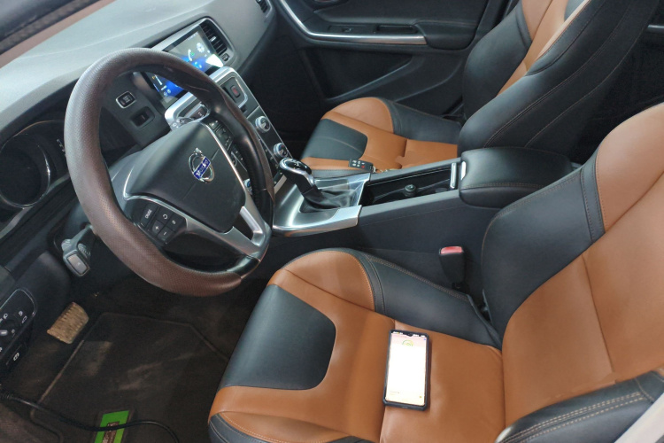 沃尔沃V60 2016款 Cross Country T6 AWD局部细节19