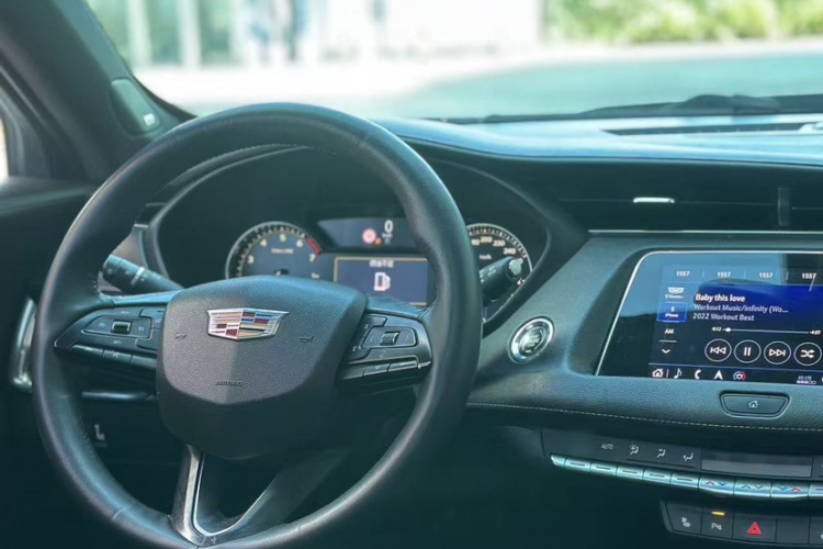 凯迪拉克XT4 2018款 28T 两驱领先型中控内饰7003