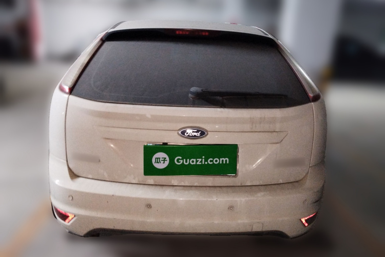 福特 福克斯 2013款 两厢经典 1.8L 手动基本型车身外观6