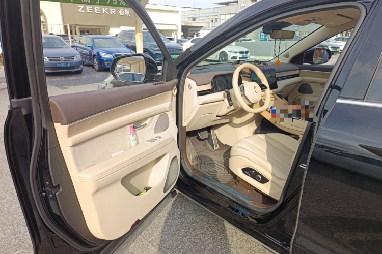 鸿蒙智行 问界M7 2024款 1.5T 智驾后驱Pro版 6座中控内饰7003