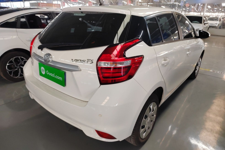 丰田 威驰FS 2019款 1.5L CVT锋驰版车身外观7