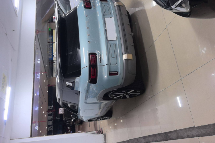 吉利汽车 吉利icon 2023款 1.5TD 巧克力醇巧版车身外观6004