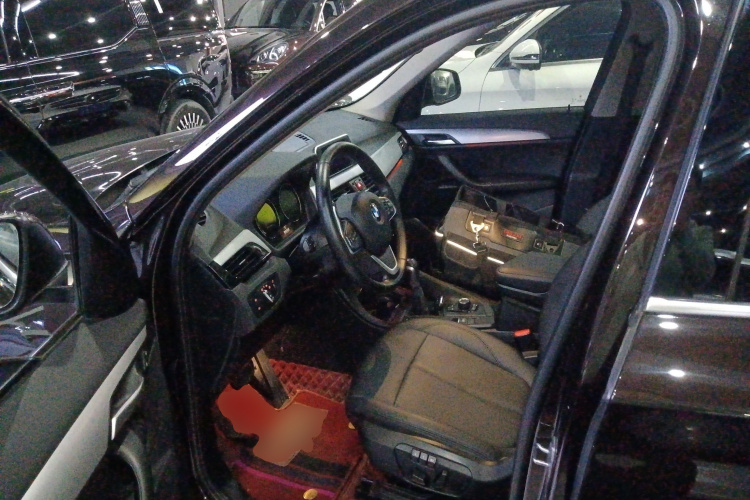 宝马X1 2019款 sDrive20Li 领先型中控内饰20