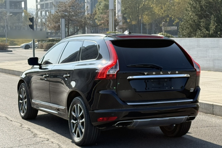 沃尔沃XC60 2017款 T5 AWD 智远升级版车身外观6004