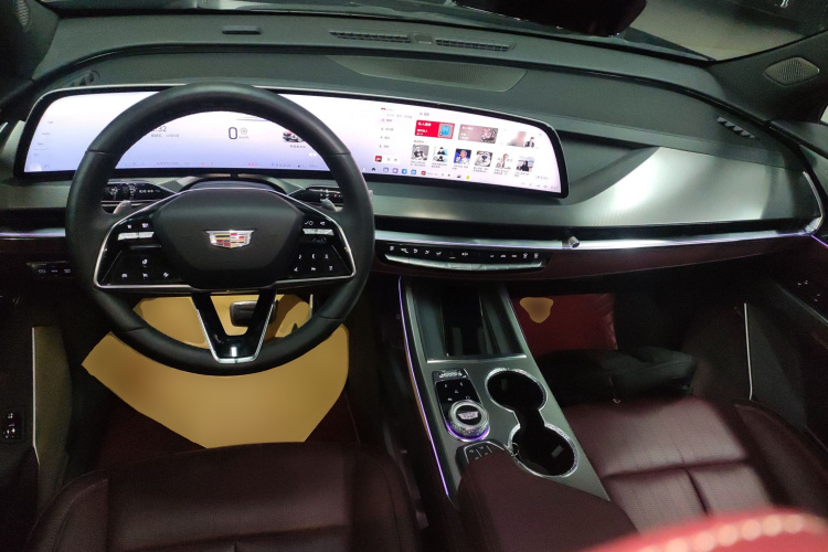 凯迪拉克XT5 2025款 2.0T 铂金型中控内饰12