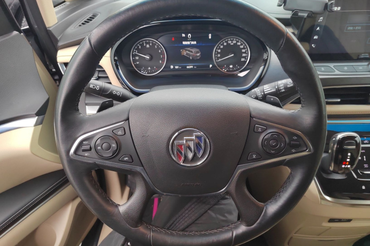 别克GL8 2023款 改款 陆上公务舱 豪华型中控内饰13