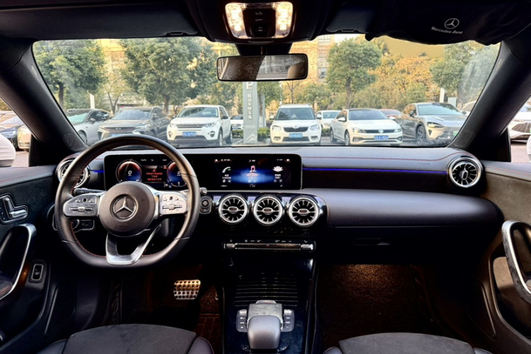 奔驰CLA 2020款 CLA 200中控内饰7007
