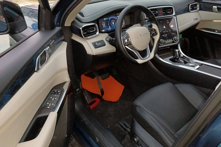 领克01 2019款 2.0T 两驱耀Pro版 国VI中控内饰20